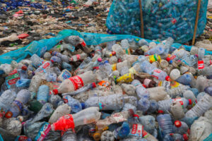 https___www.sustainableviews.com_wp-content_uploads_2024_03_plastic-landfill-BLOOMBERG-scaled
